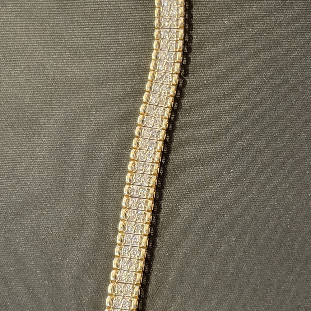 Genuine Diamond,  10k Gold, 7",  Women's Bracelet - Picture 5 of 16